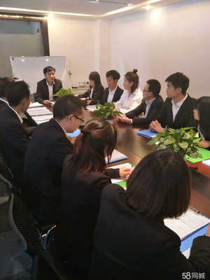 多成經(jīng)濟信息商務咨詢 賦能企業(yè)決策，驅(qū)動商業(yè)增長